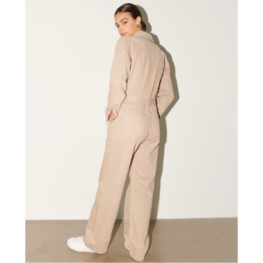 Abercrombie and Fitch Long-Sleeve Denim Jumpsuit - Small
NWT - Picture 2 of 7